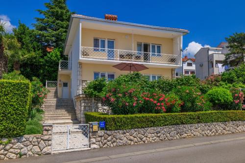 Apartment in Dramalj 