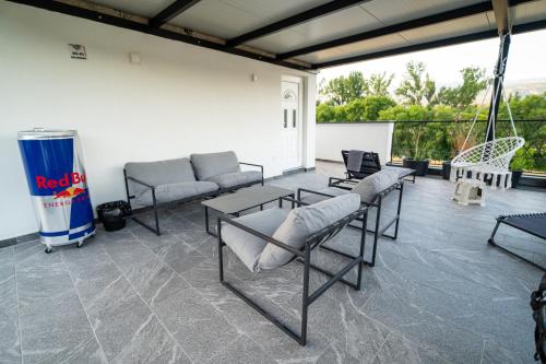 Three-Bedroom Villa image 3