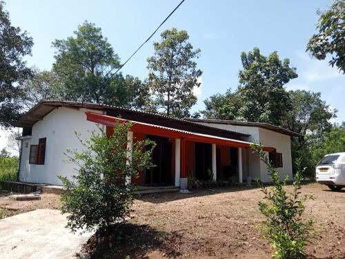 Viesnīcas āriene, Mahiyanganaya Holiday Resort in Mahijanganaja