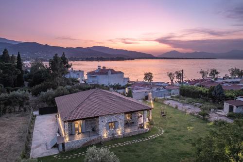 PIETRA VILLA Akoli beach in Rododafni (Akhaia)