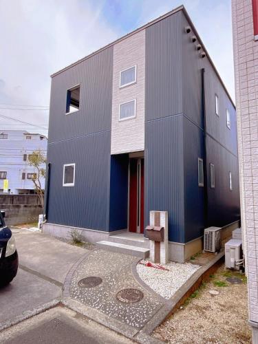 一棟貸切の民宿 月 駐車場2台無料 バス停徒歩1分 市街地へ好アクセス, Matsuyama