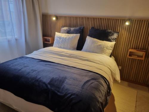 One-Bedroom Apartment image 3