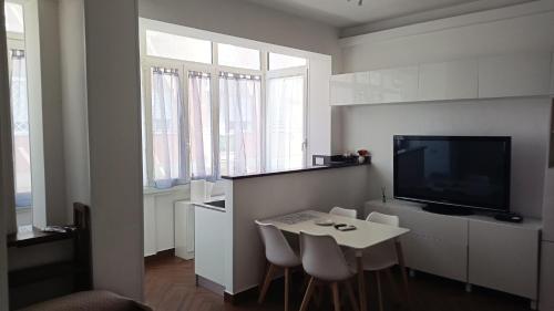 Appartamento moderno con vista sul verde 2 fermate da San Pietro, Roma (foto 9)