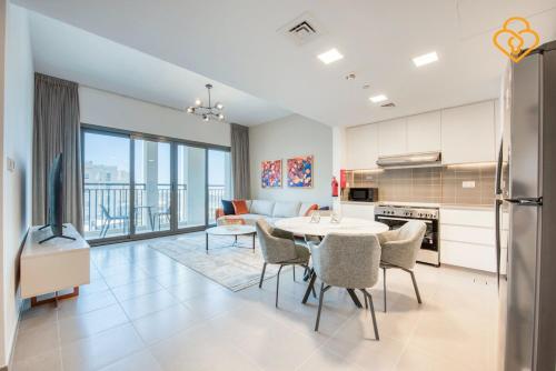 Keysplease Great Family 2 BR Apt Townsquare - image 9