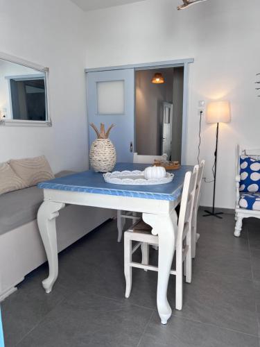 North eye in 阿波羅納斯