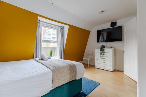 Charming & Spacious 3BR 2BR House in Paddington!