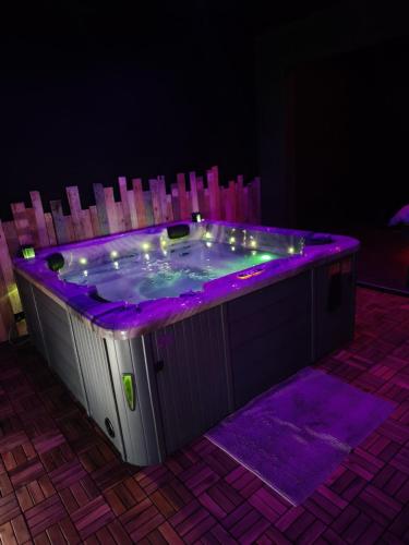 Exterior view of Suite love Jacuzzi