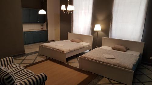 Guestroom, Premier Inn Apartments in Budapest