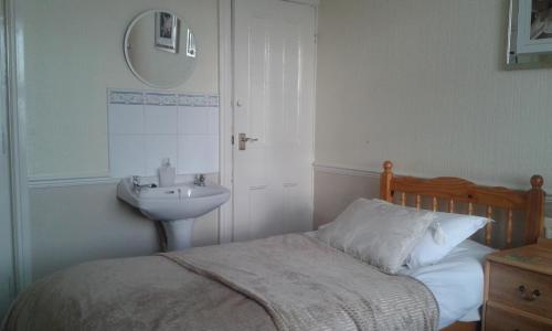Gilesgate Moor Hotel - image 2