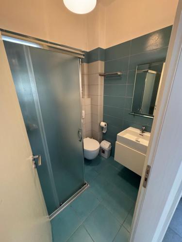 One-Bedroom Apartment image 10