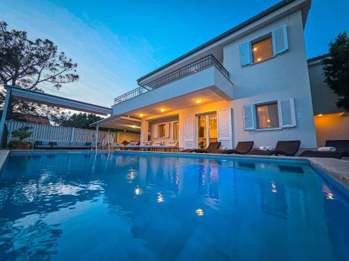Villa St. Martin-Reef Beli