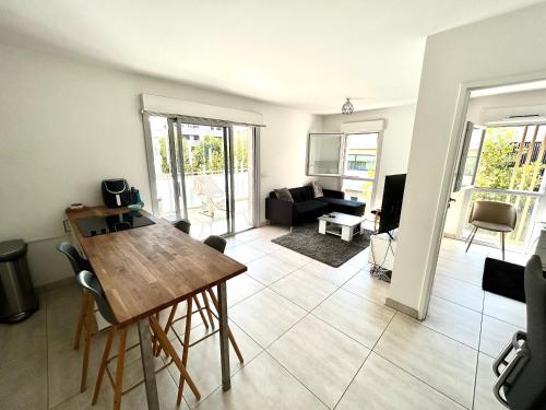 Apartment lumineux et moderne - Port Marianne