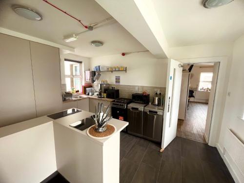 The Nest Hostel Strandhill in สแตรนด์ฮิล