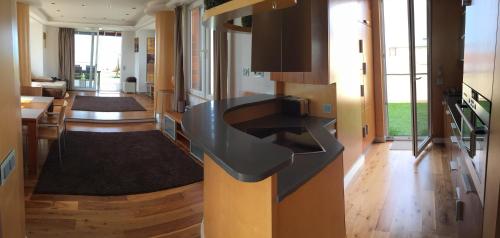 Näkymä ulkoa, Galerius Harmony Penthouse in Siófok