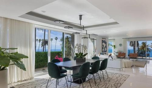 Three Bedrooms Ocean Avenue Luxury Apartment