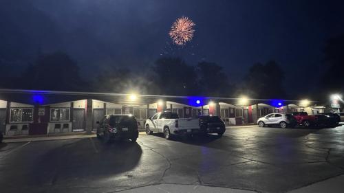 Pinconning Trail Inn Motel