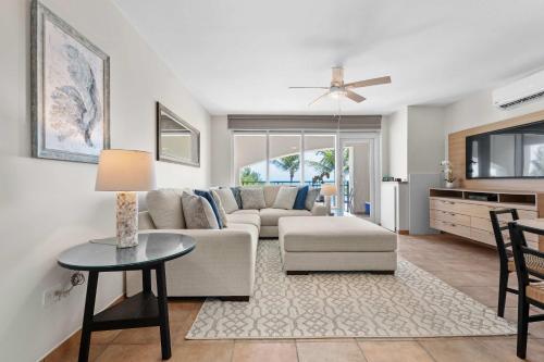 Luxury Beachfront 1BR Villa in Ocean Villas - Breathtaking Views - Villa Isla Encantada in Rio Grande