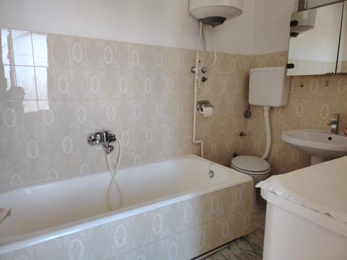 Three-Bedroom Apartment image 9