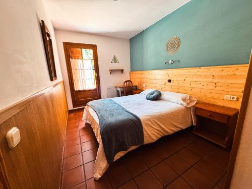 2 twin beds