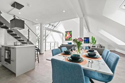 VIVO Loft Frankfurt Flughafen mit Parkplatz in Kelsterbach, Deutschland