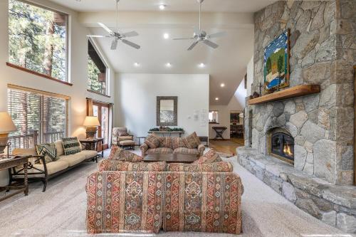 Silver Rock Lodge home in Skyland