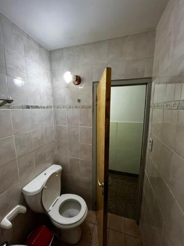 샤워실, Hotel Residencial Independencia in 산 라파엘