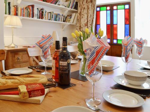 A szálláshely kívülről, The Old Post Office in Llangammarch Wells