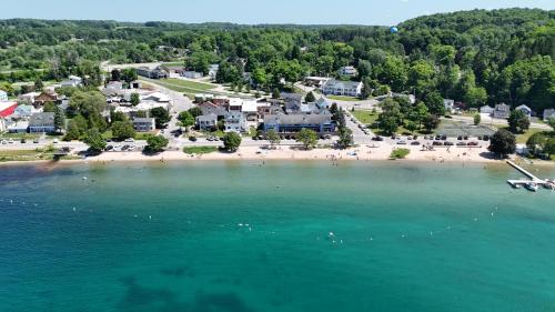 Centennial House - Great Location With Lakeview! in Beulah, USA