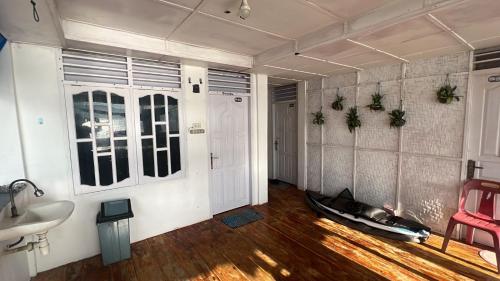 Nias Surf Stay in Teluk Dalam