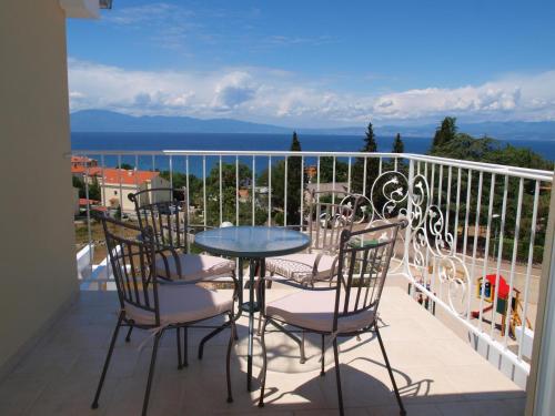 ระเบียง/ชานเรือน, Guesthouse Olei in ซีดาริชิ