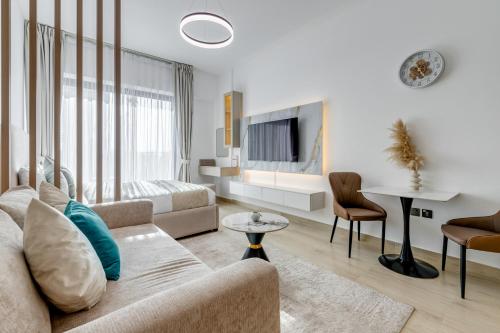 GLOBALSTAY Stylish Apt - Pool, Gym, Free Parking - Elysee 3, Дубай (фото 6)