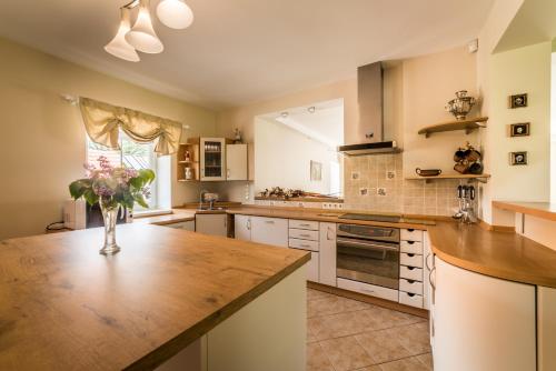 virtuve, Karkles Villa - Prie Juros in Karkle