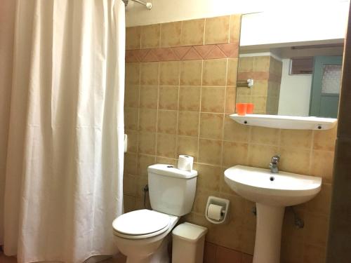One-Bedroom Apartment with Sea View (4 Adults) image 2
