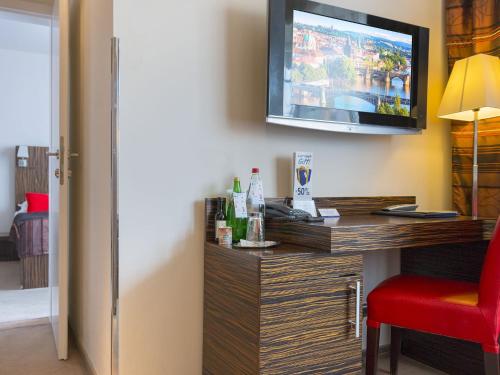 EA Hotel Crystal Palace - image 5