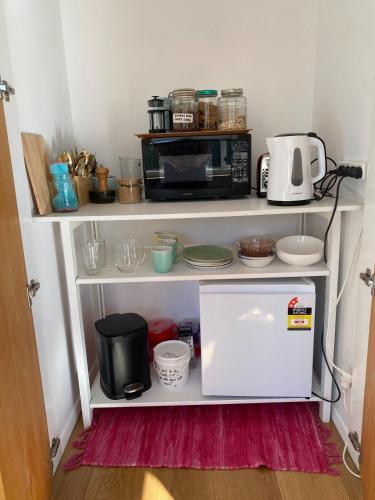 อาหารและเครื่องดื่ม, Sunny cosy getaway near beach in เปคาคาริกิ