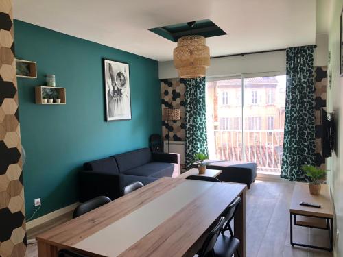 Appartement Central Decore 8P Marseille Timone, La Plaine et mer in District 05