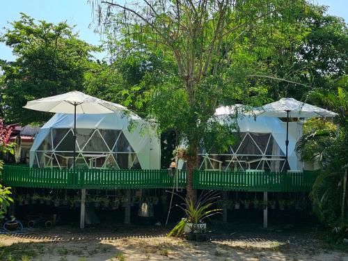 Everest Resort Koh Samui in Mae Nam