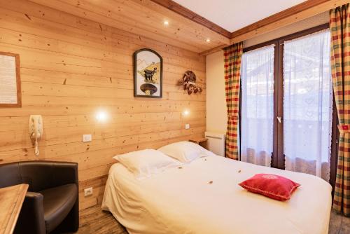 Standard Single Room with Shower