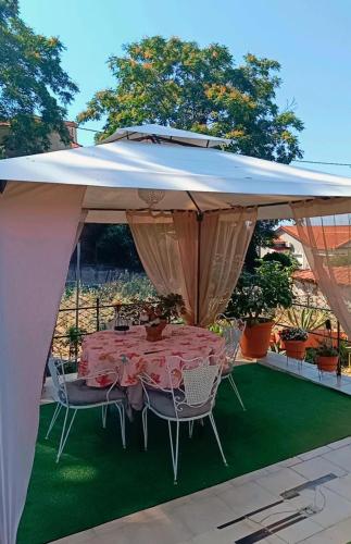 Traditional house at Pelion seaside in 阿諾萊高尼亞