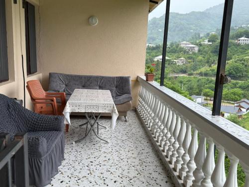 guest hause giorgi,kobuleti- xala in Chaisubani