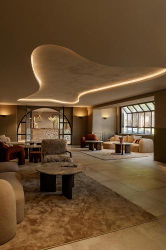 Hotel & Restaurants - Maison Chabran in Pont-de-l'Isere
