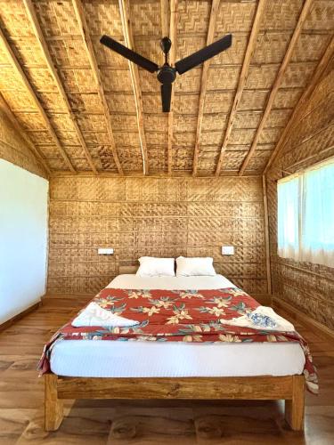 Mowgli's Cafe Hampi & Guest House in 哈姆比