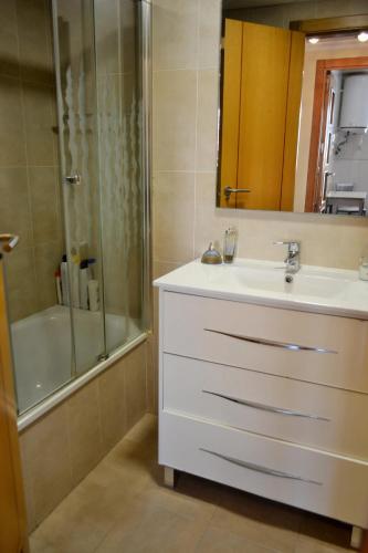 Modern Apartment Málaga 80 m² + Balcony, Málaga (fotografie 8)