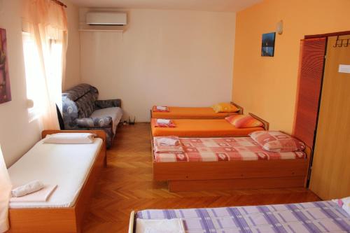 Azizam hostel in สปลิท