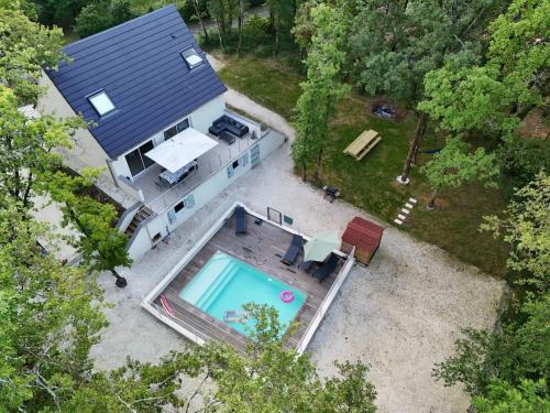 Villa Dolce Vita, au calme avec piscine gîte à louer Saint-André-d'Allas