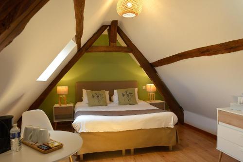 room detail thumbnail 0