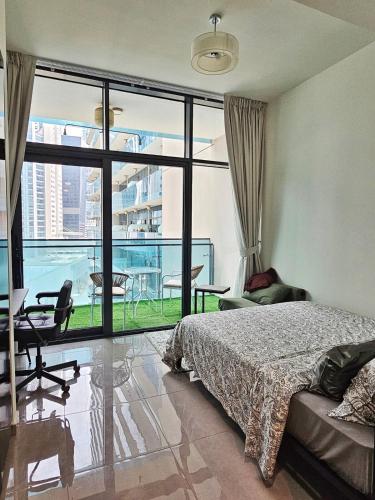 Merano Studio 920, Dubaï