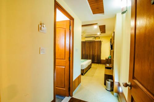 Deluxe Double Room image 5