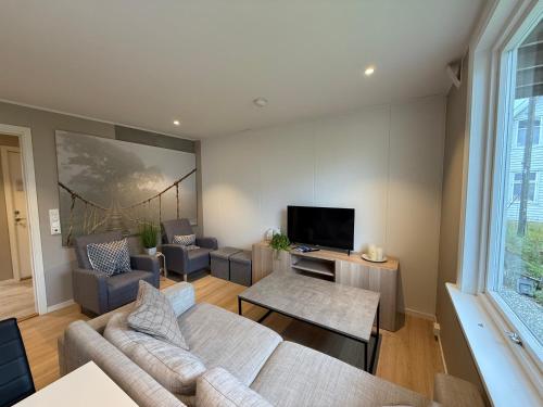 Modern apartment with free parking in Arstad