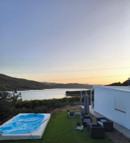Casa en el lago.unmillondeestrellas